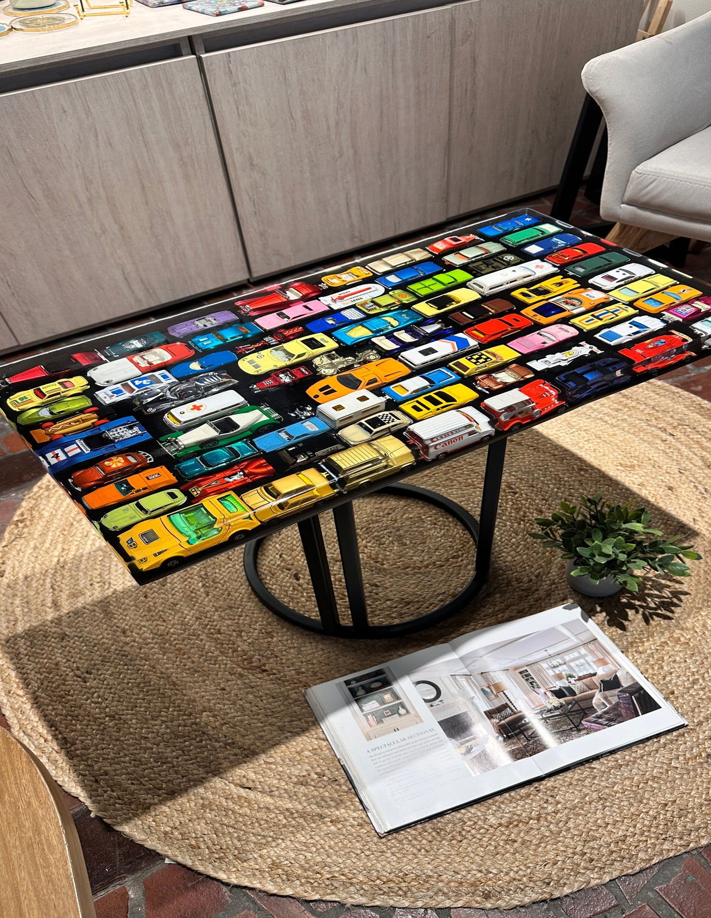 Mesa de Diseño Auxiliar en Resina